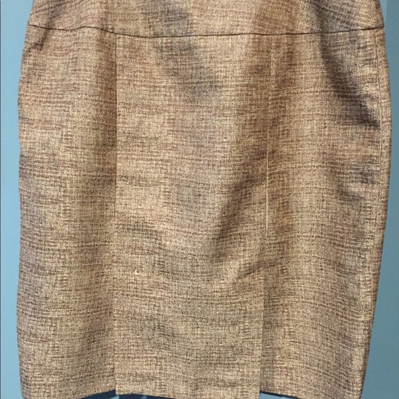 EUC ELEGANT SKIRT - Picture 3 of 6